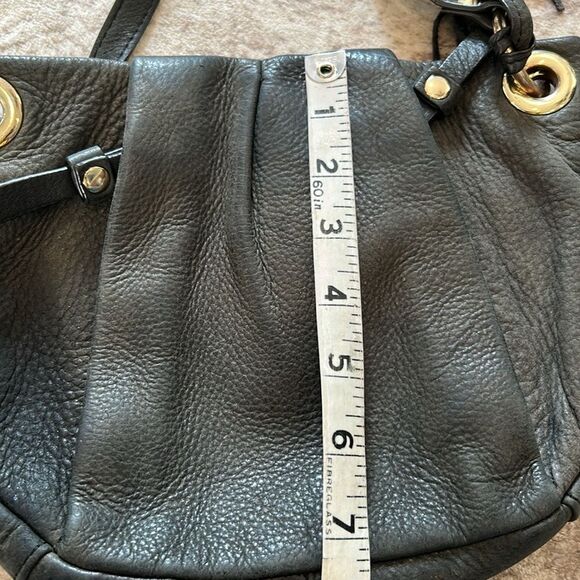 Vince Camuto Soft Grey Zip Front Crossbody Shoulder Handbag - Picture 6 of 6